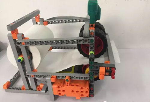 智能果殼箱，智慧出紙機(jī)……孩子們讓生活更智能！